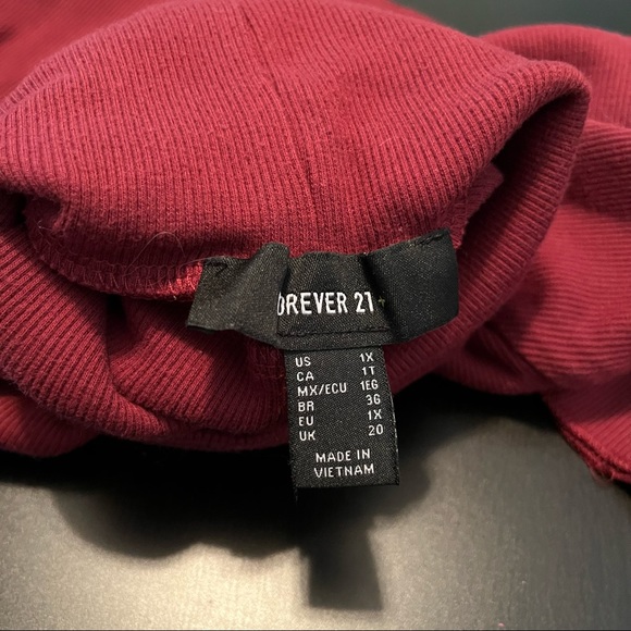 Red Maroon Forever 21 Ribbed Long Sleeve Turtleneck Crop Top, Size 1X - Picture 6 of 7